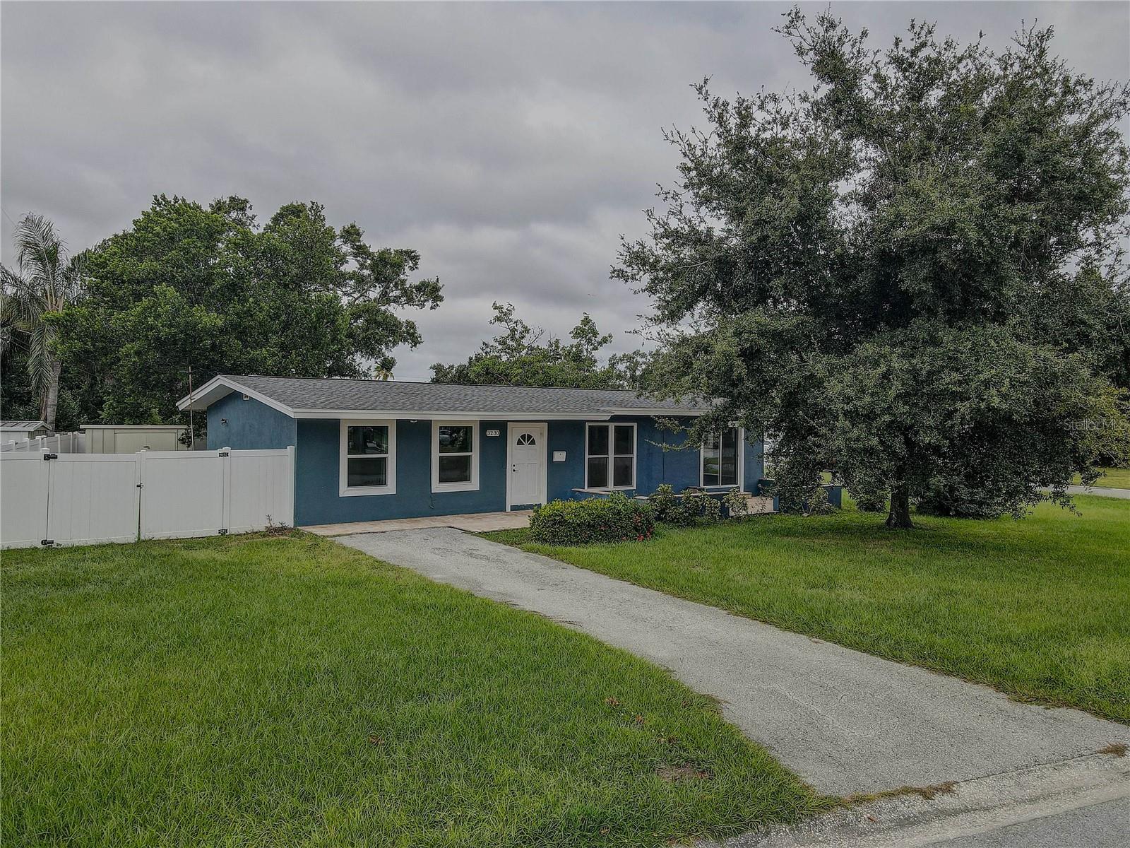 Image 5 of 51 For 3230 51st Street N