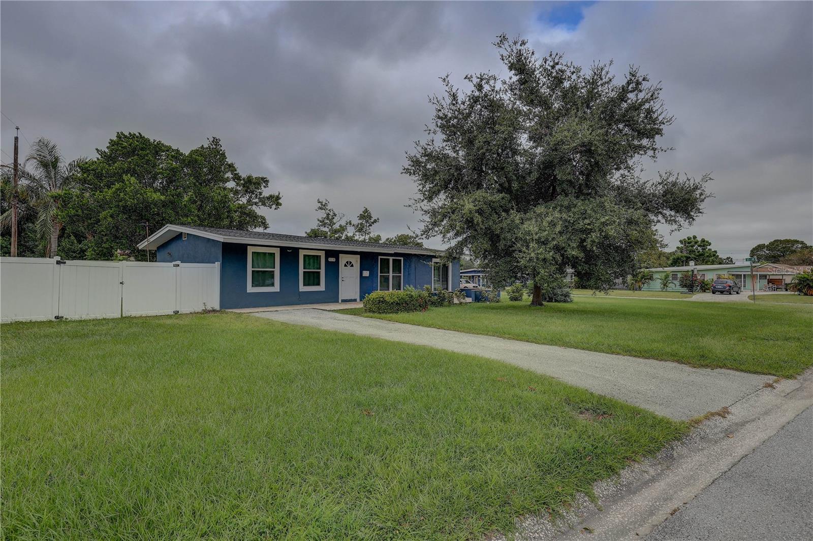 Image 6 of 51 For 3230 51st Street N