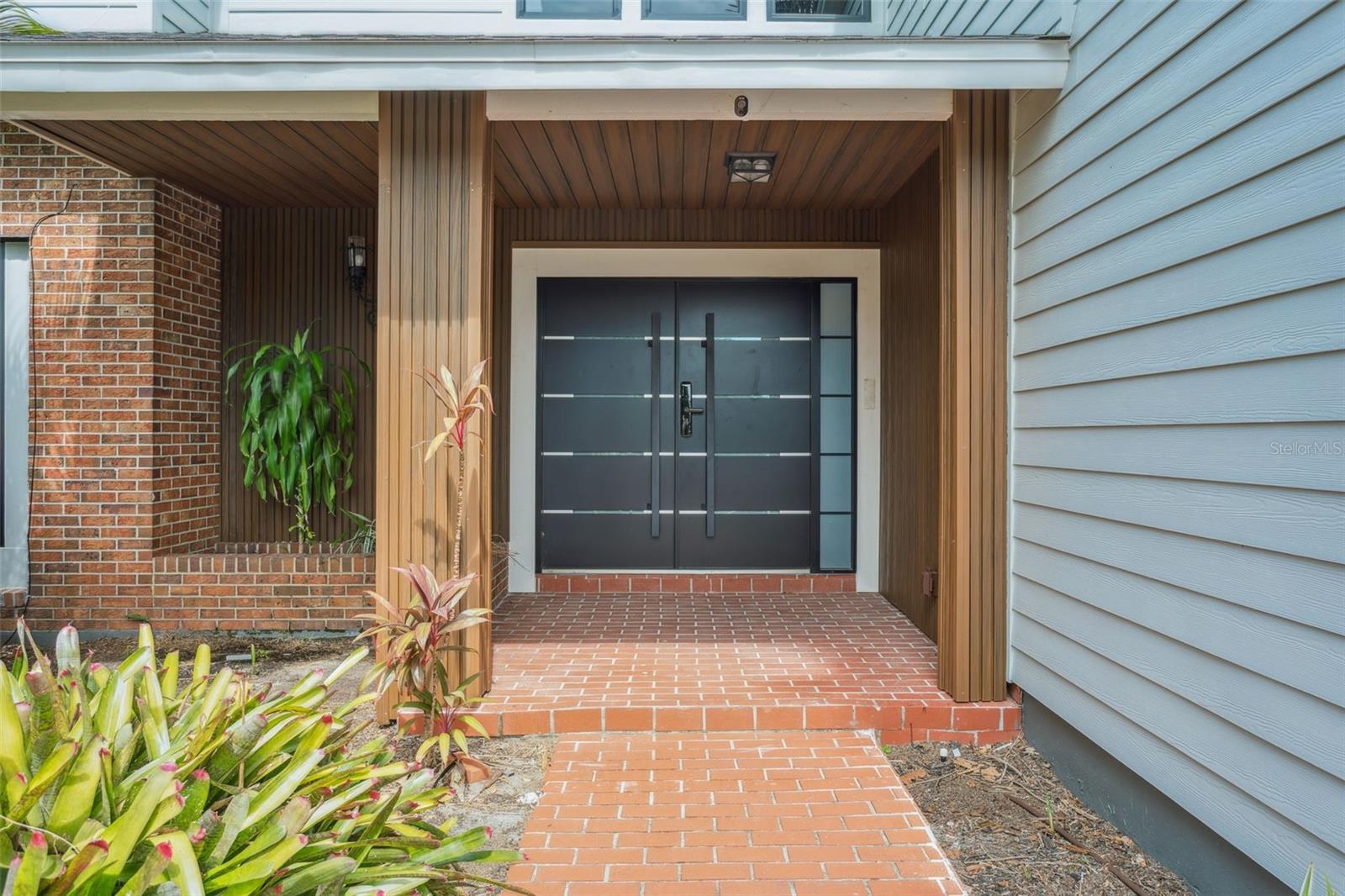 Image 3 of 61 For 769 Kingston Court