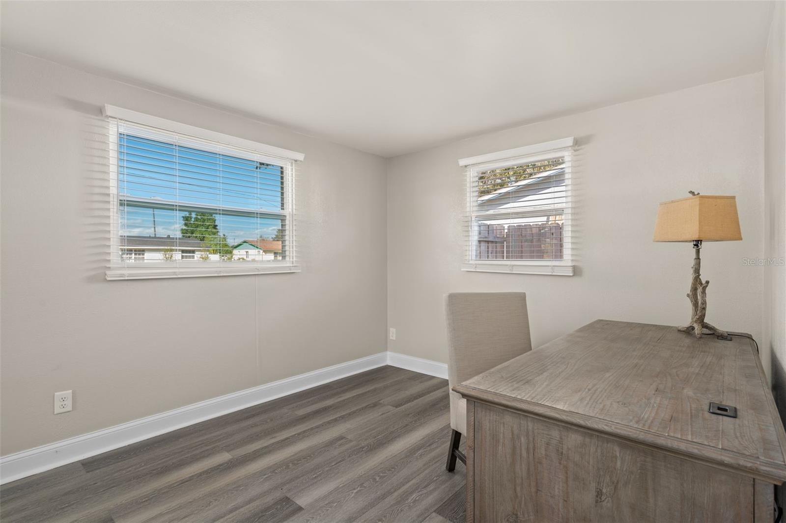 Listing photo id 15 for 6912 83rd Avenue N