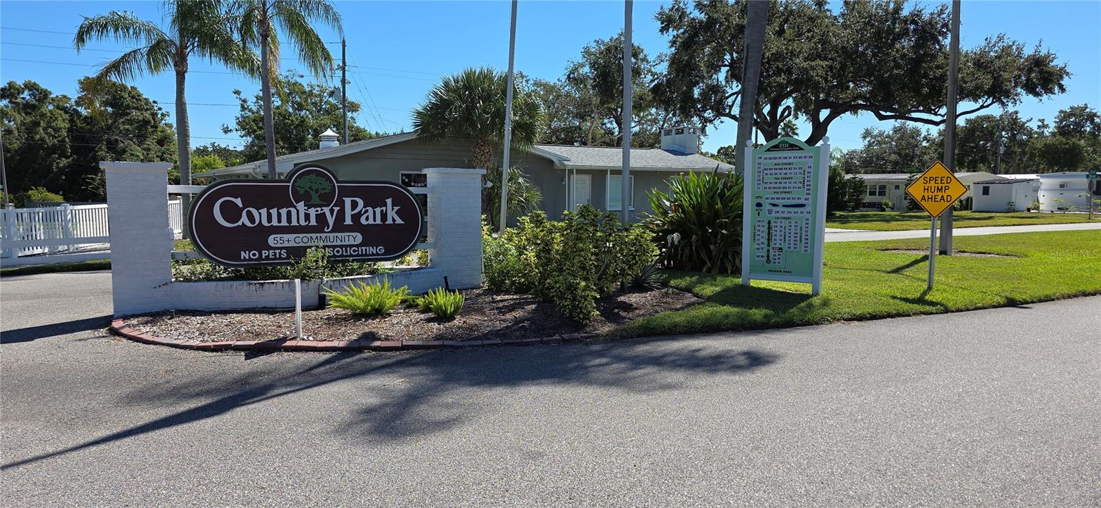 Listing photo id 20 for 2331 Belleair Road 806