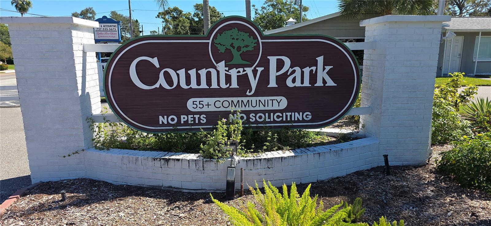 Listing photo id 21 for 2331 Belleair Road 806