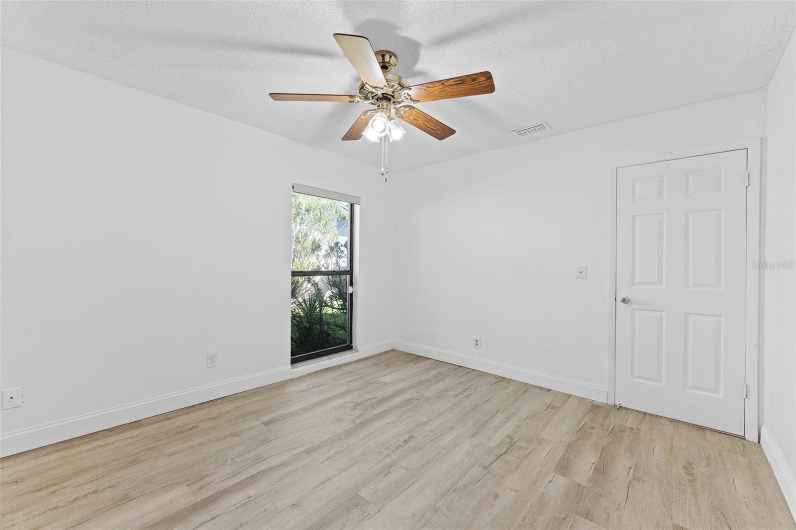 Image 29 of 60 For 5819 Dory Way