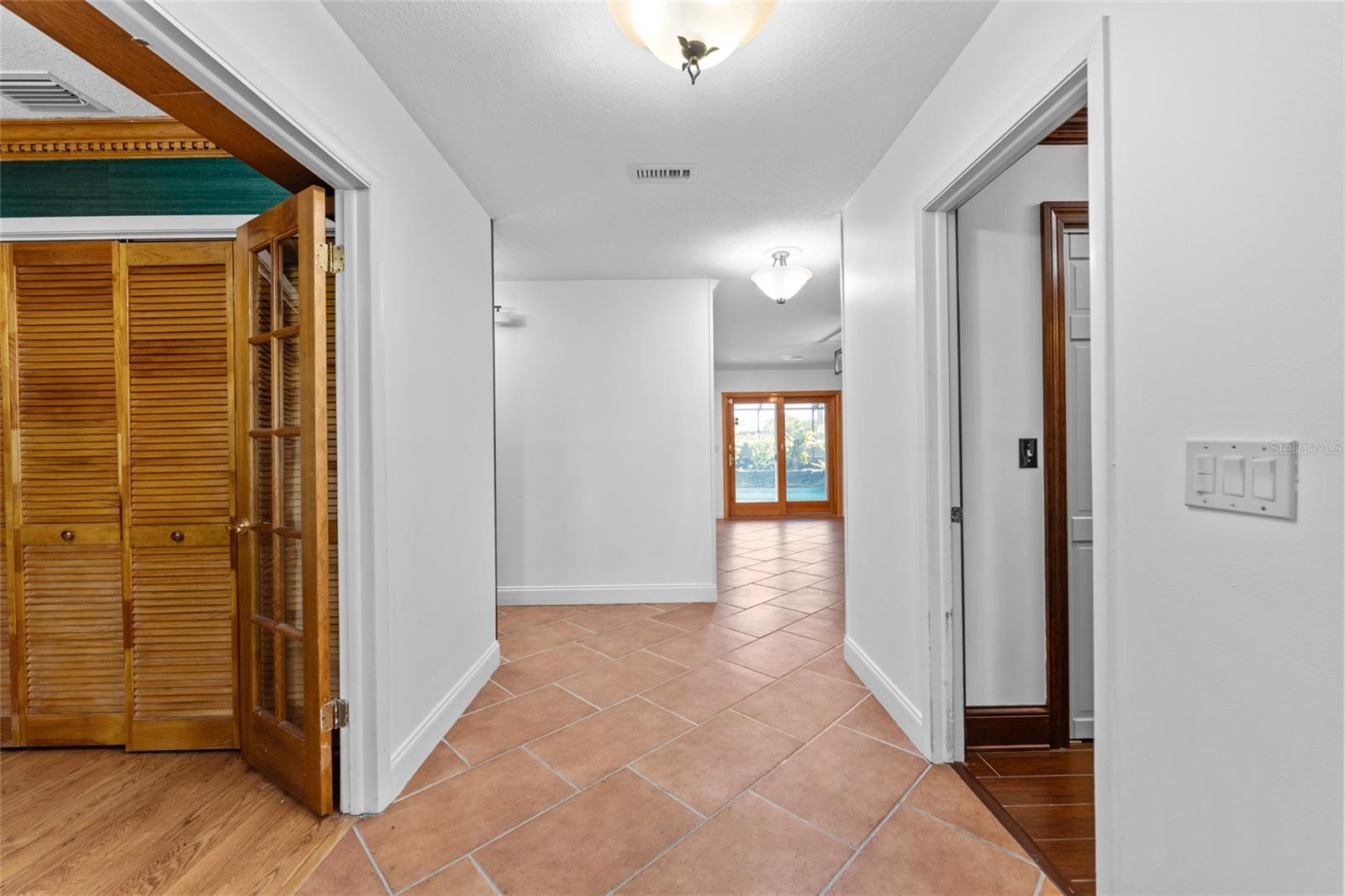 Image 7 of 60 For 5819 Dory Way