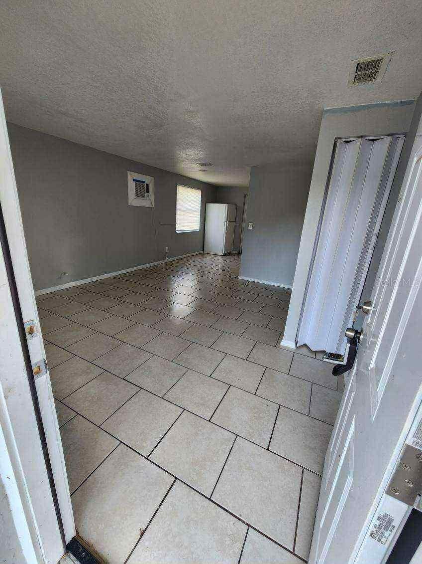 Image 4 of 8 For 5204 45th Street