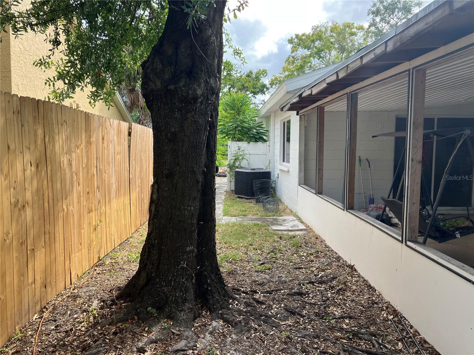 Image 24 of 29 For 6293 102nd Terrace N