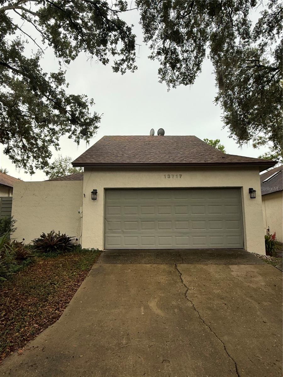 Details for 13717 Lazy Oak Drive, TAMPA, FL 33613