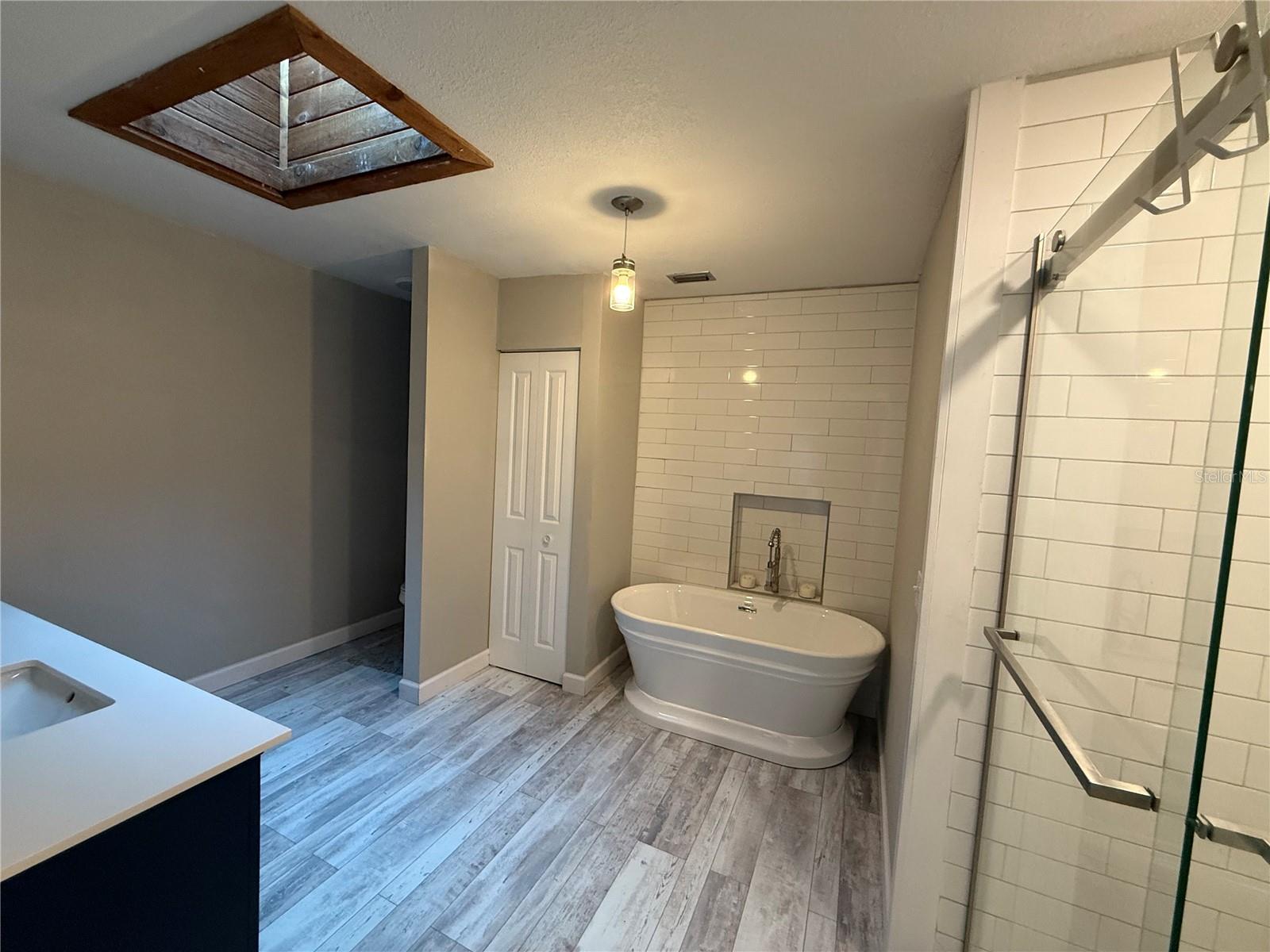 Image 12 of 13 For 13717 Lazy Oak Drive