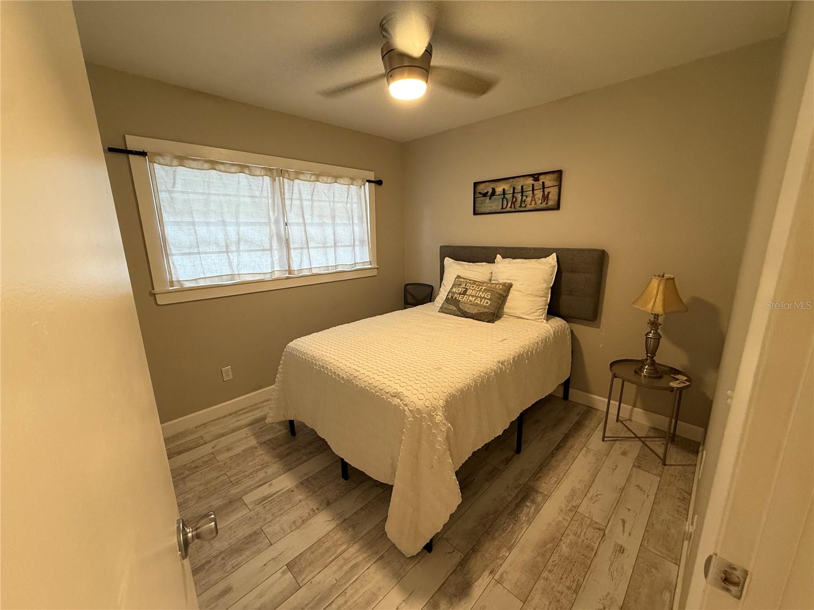 Image 8 of 13 For 13717 Lazy Oak Drive