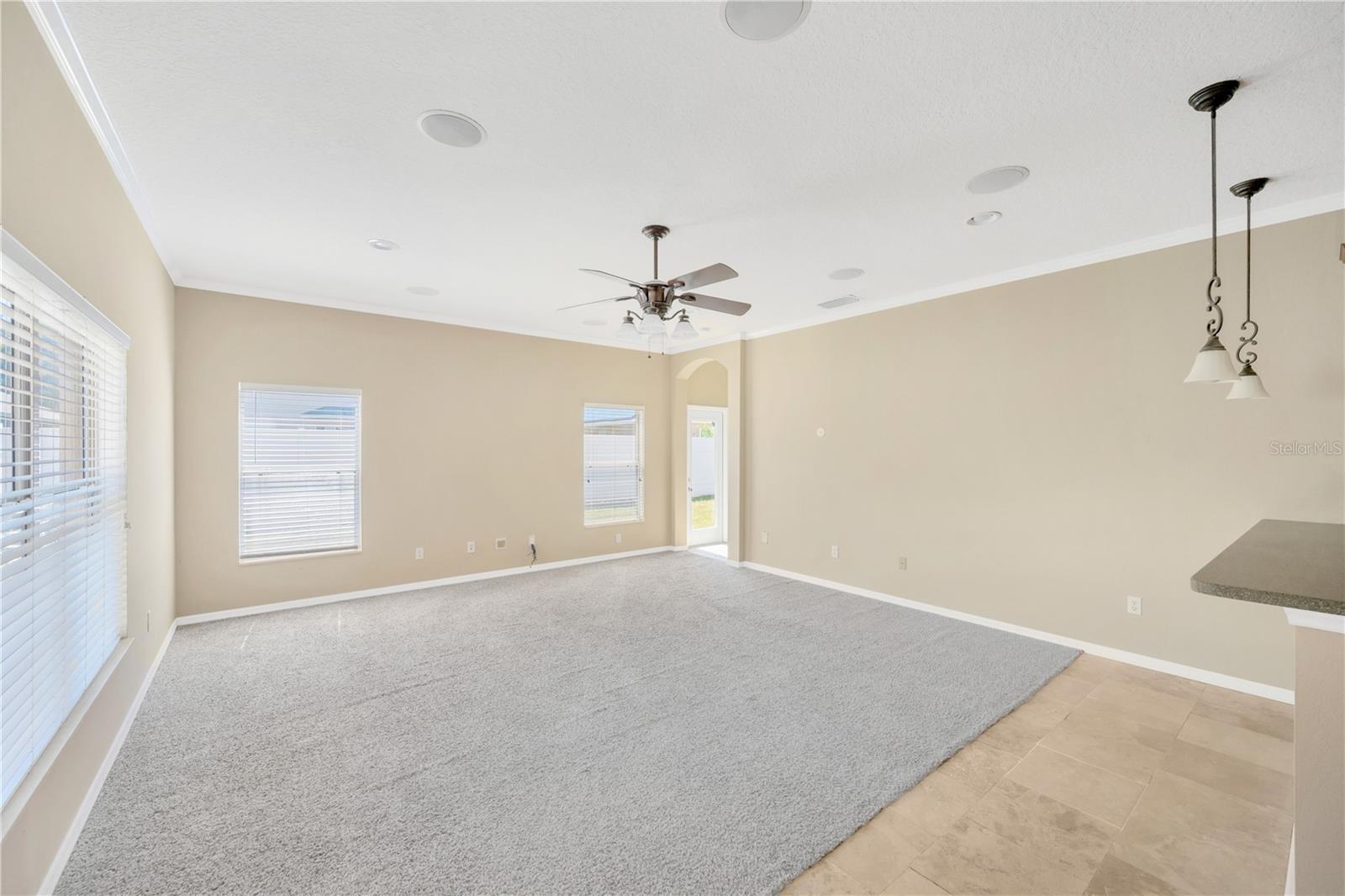 Image 18 of 39 For 1833 Mira Lago Circle