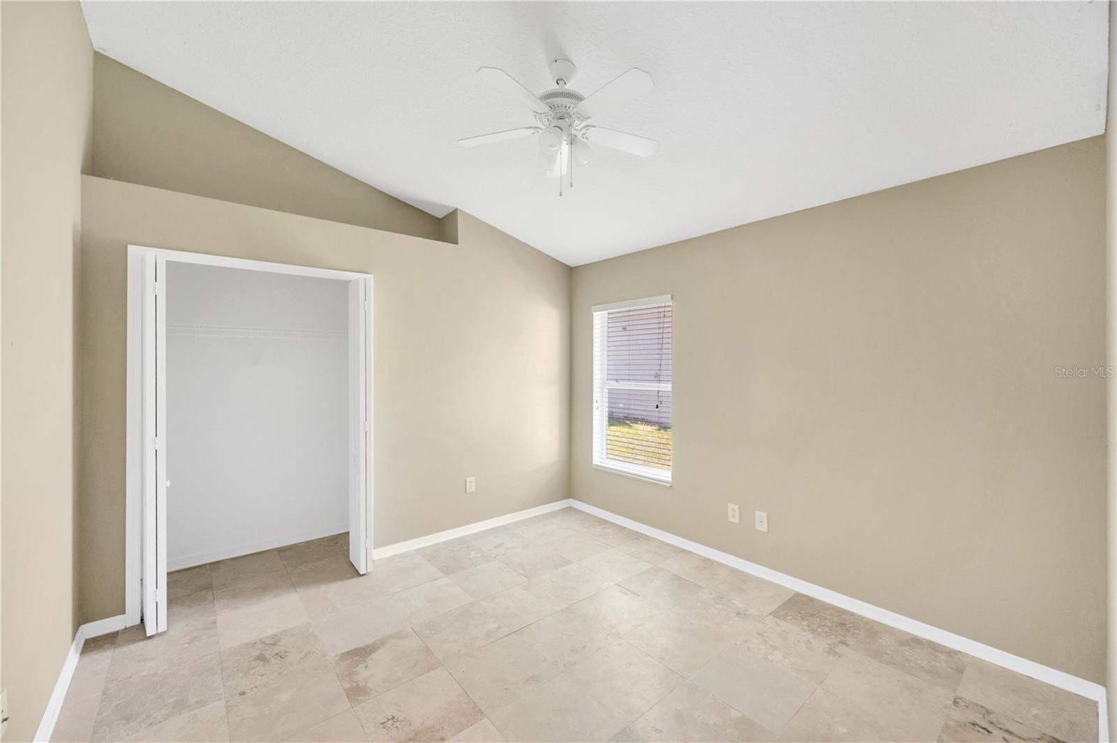 Image 19 of 39 For 1833 Mira Lago Circle