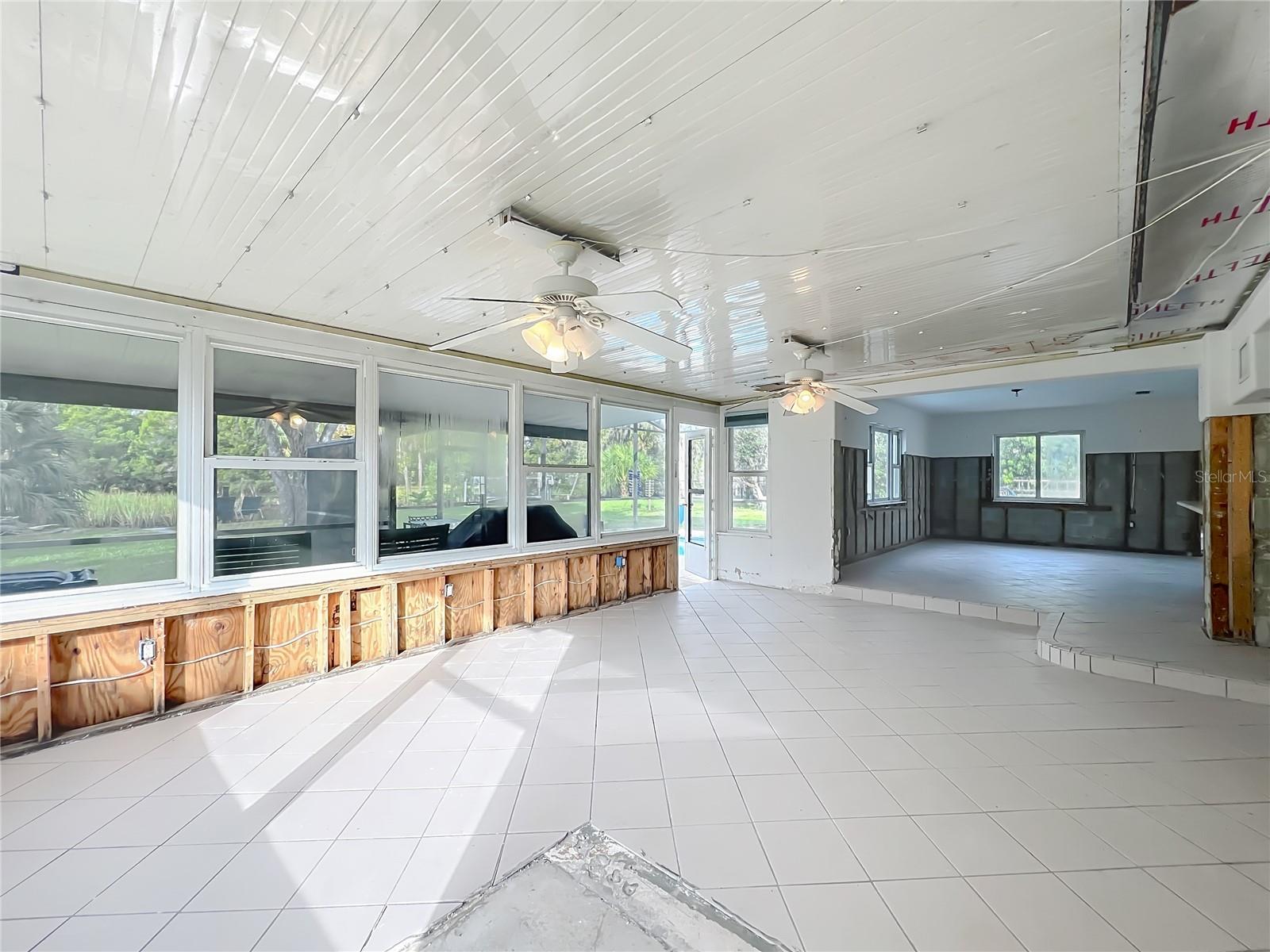 Image 22 of 63 For 2176 Watersedge Drive