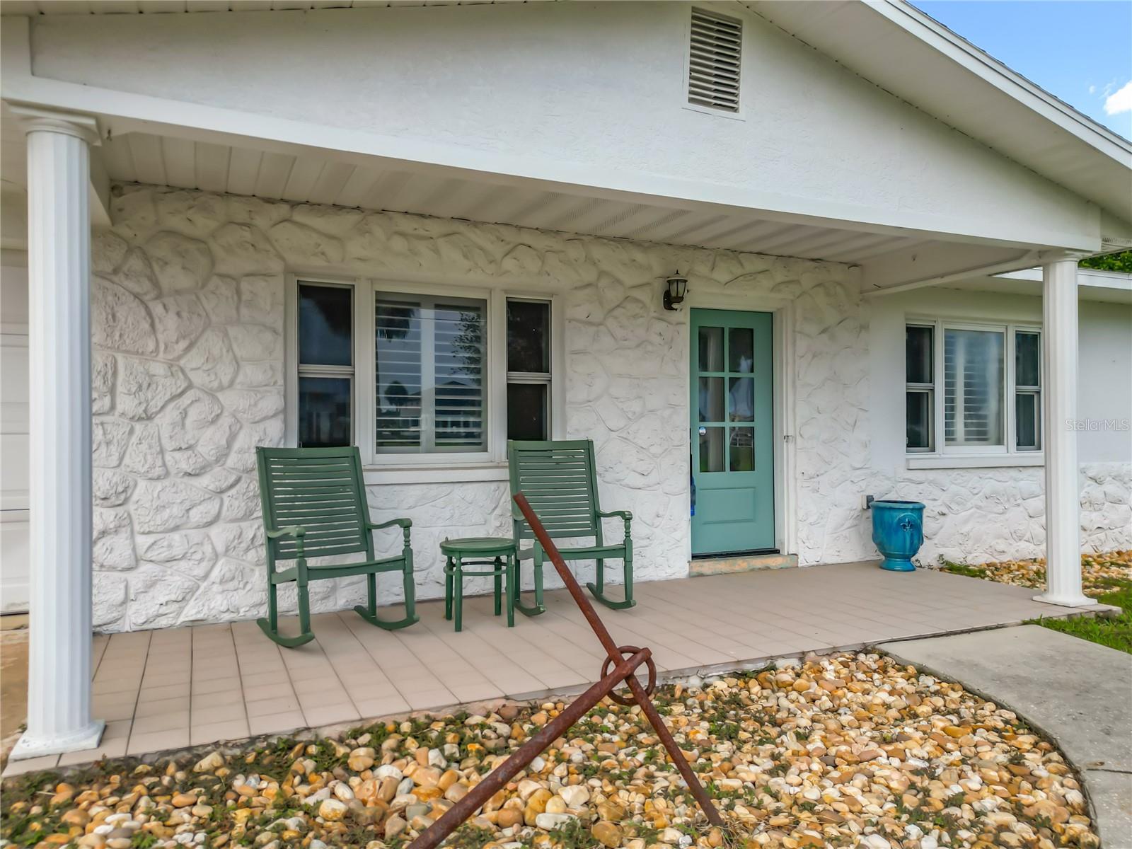 Image 4 of 63 For 2176 Watersedge Drive
