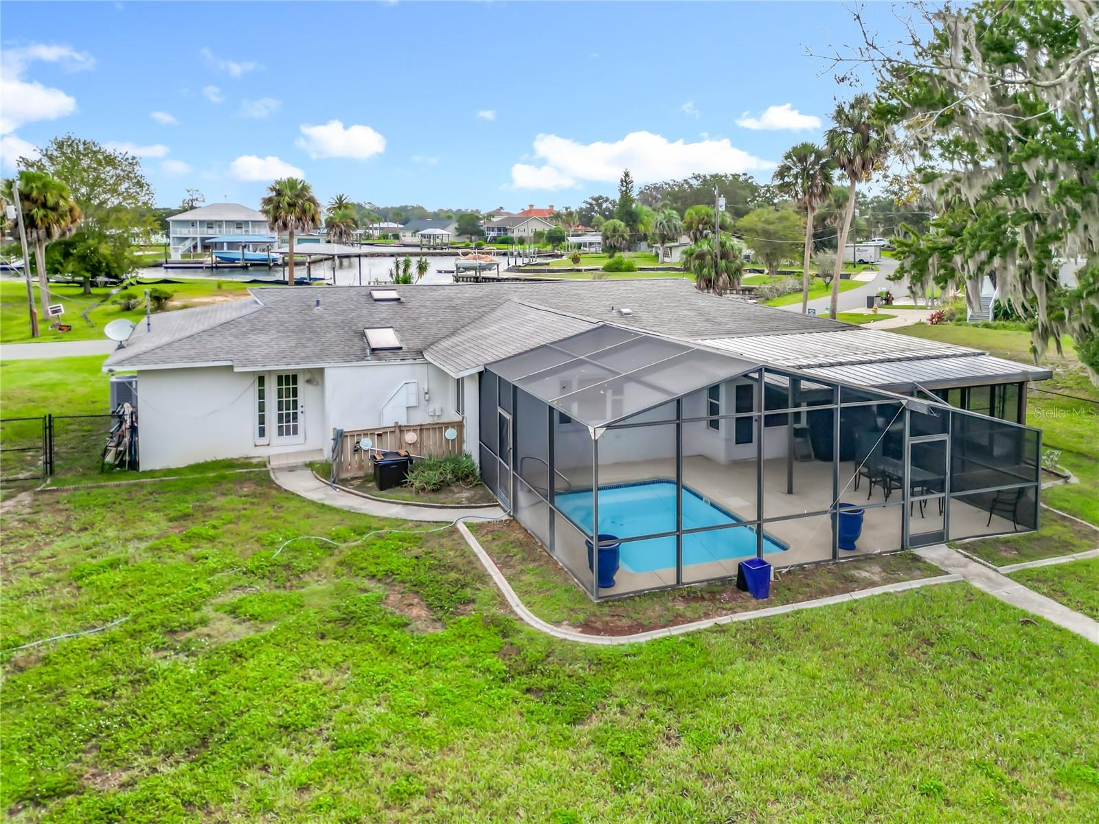 Image 47 of 63 For 2176 Watersedge Drive