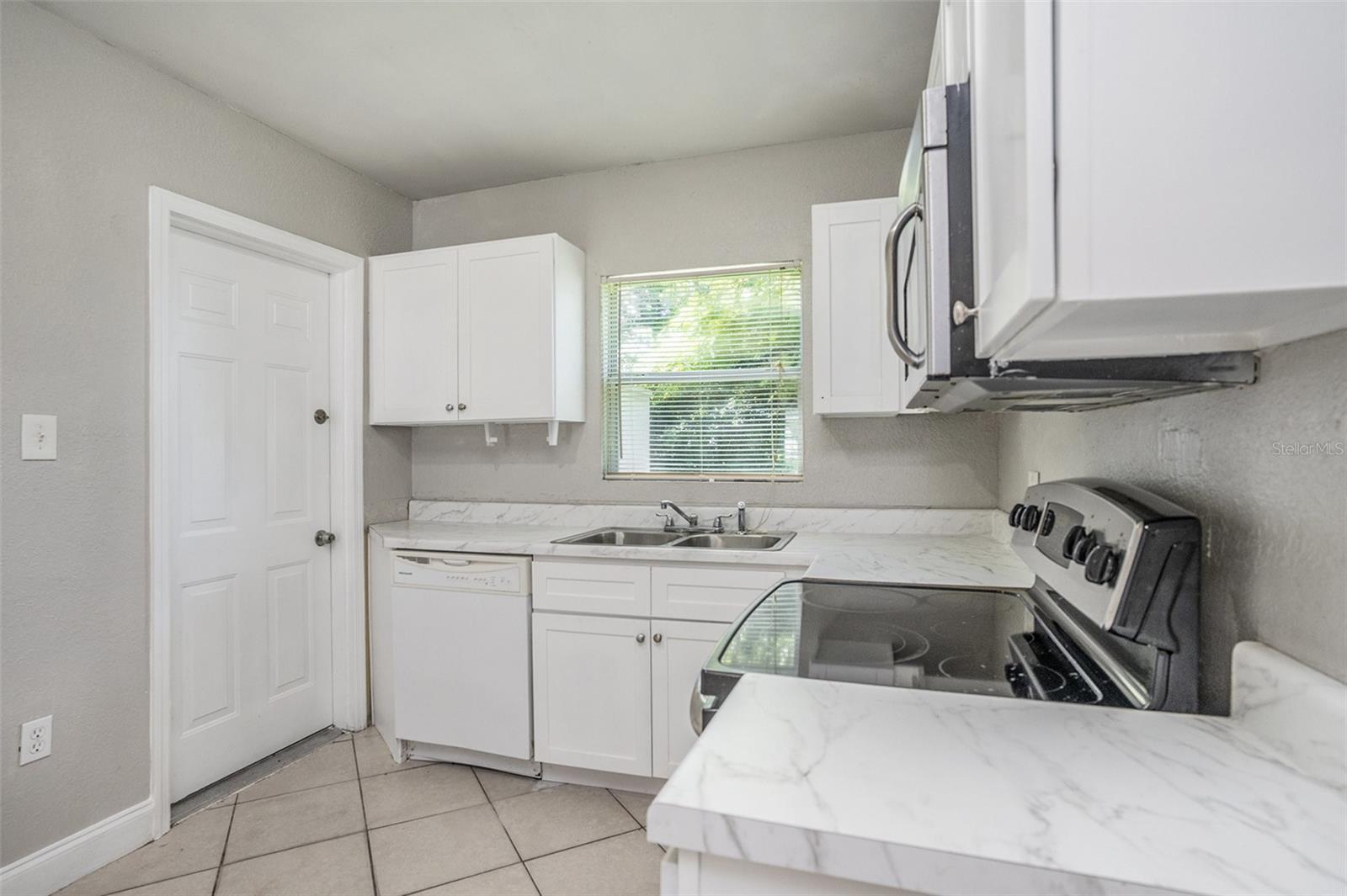 Image 8 of 15 For 3908 Walnut Street