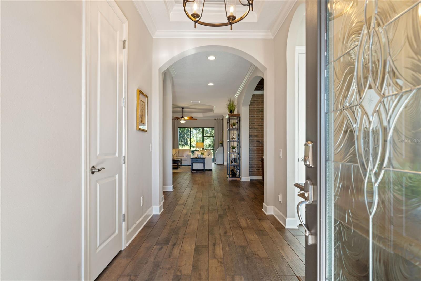 Listing photo id 9 for 11295 Juglans Drive