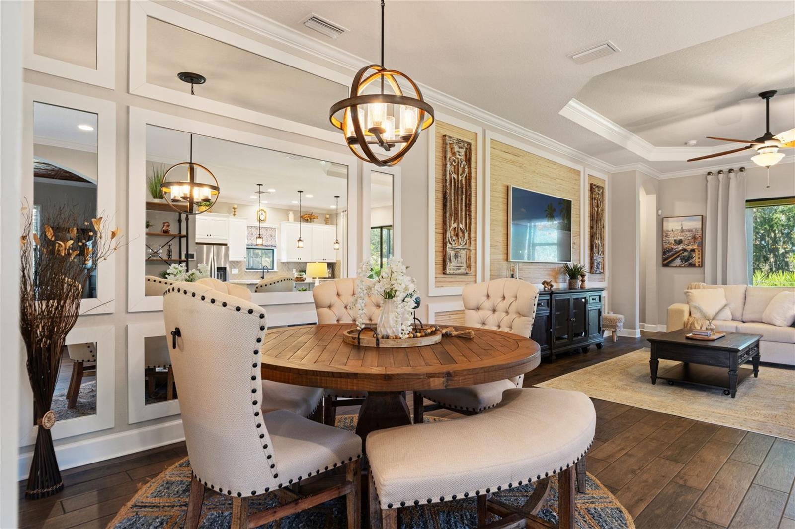Listing photo id 15 for 11295 Juglans Drive