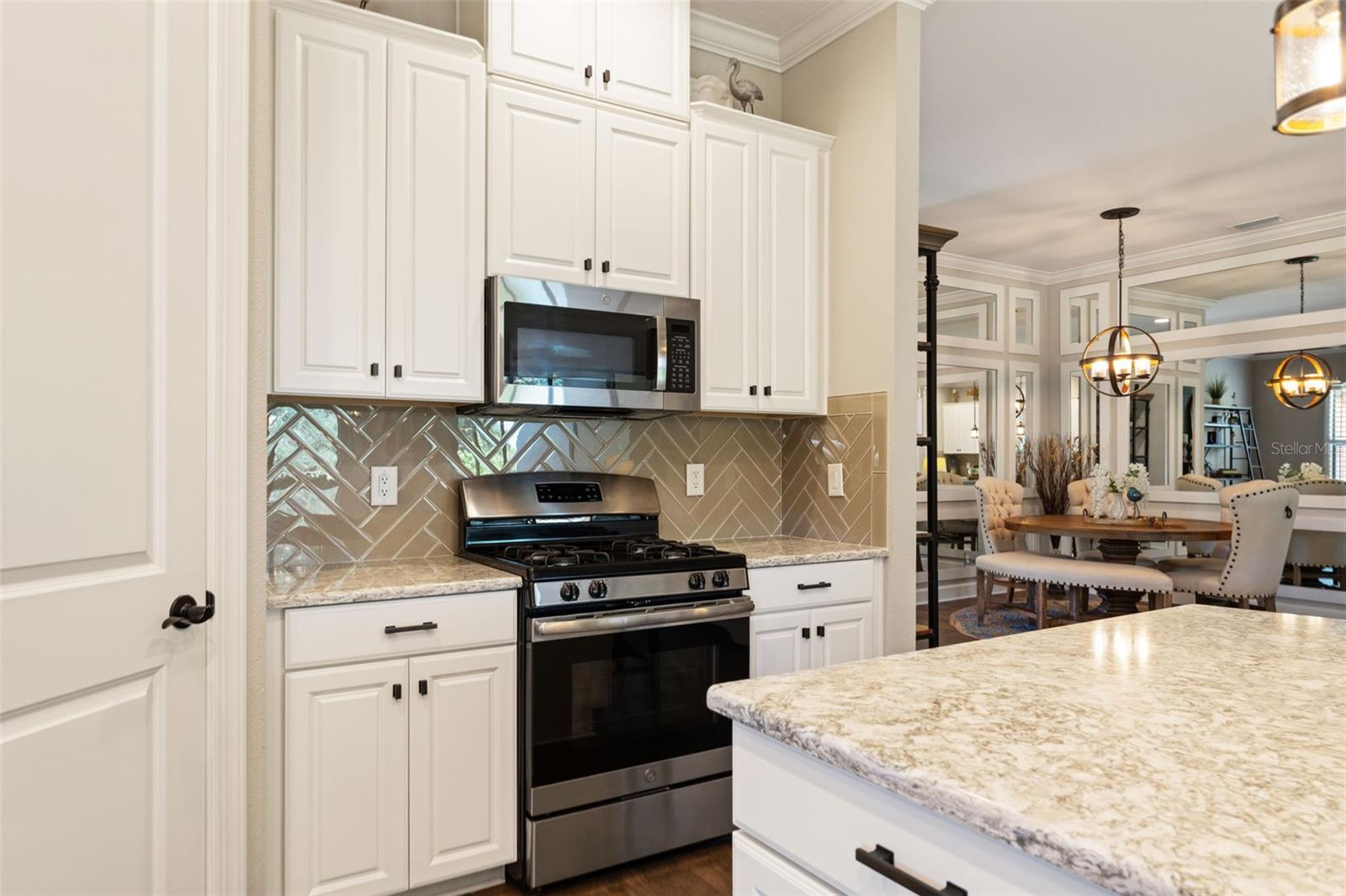 Listing photo id 28 for 11295 Juglans Drive