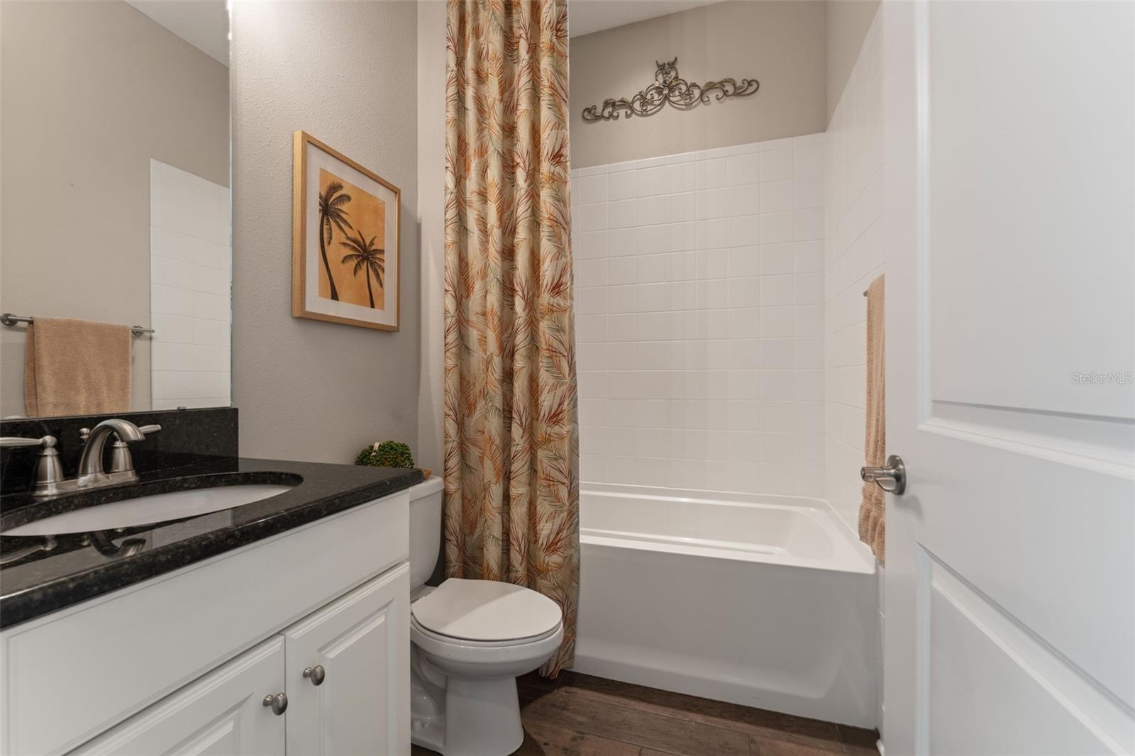 Listing photo id 40 for 11295 Juglans Drive