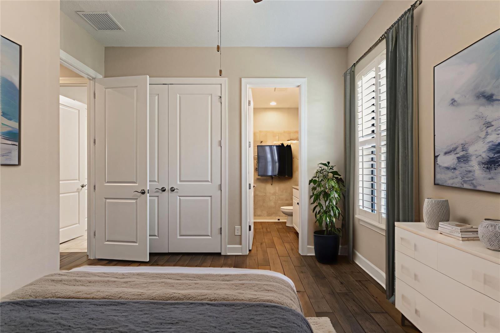 Listing photo id 48 for 11295 Juglans Drive