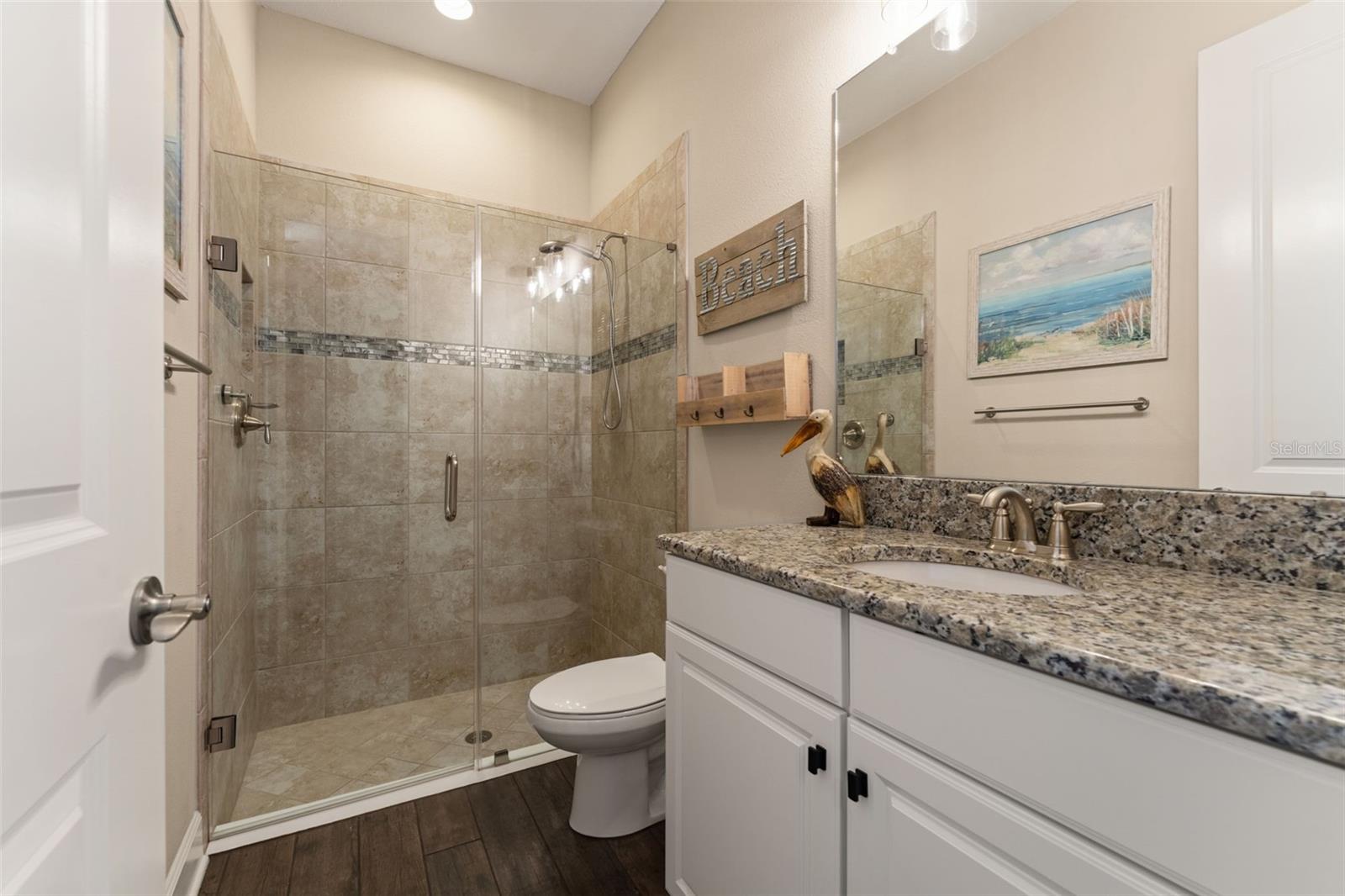 Listing photo id 49 for 11295 Juglans Drive