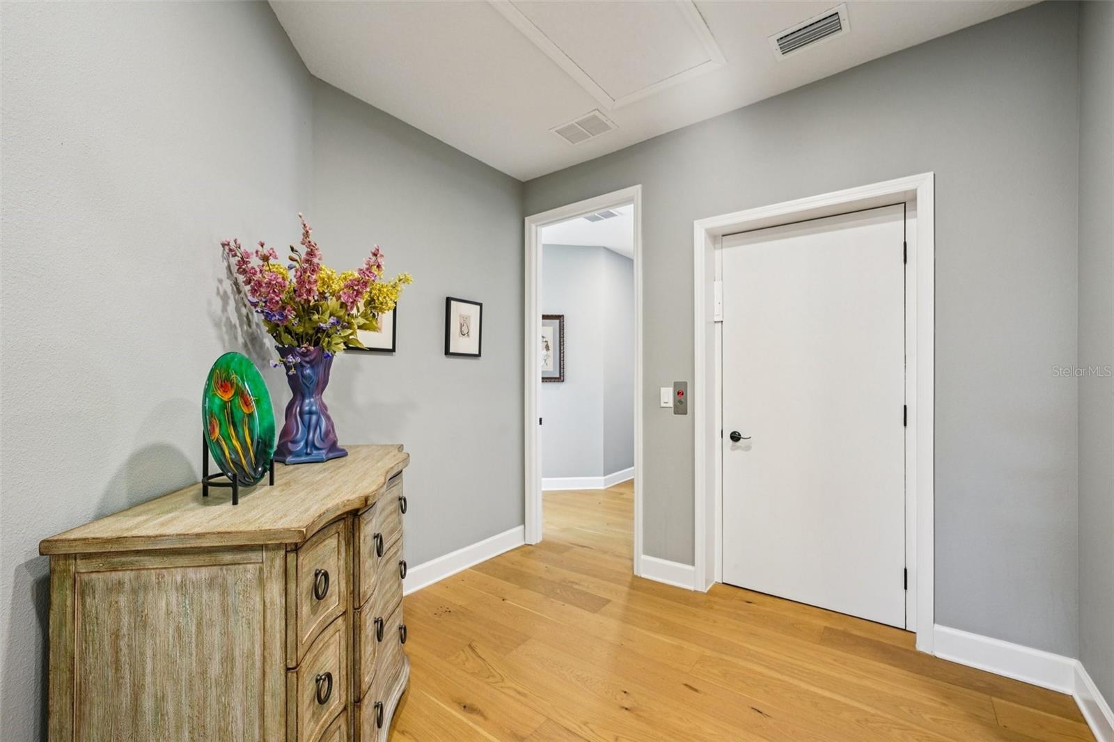 Image 17 of 48 For 1340 Bayshore Boulevard 304
