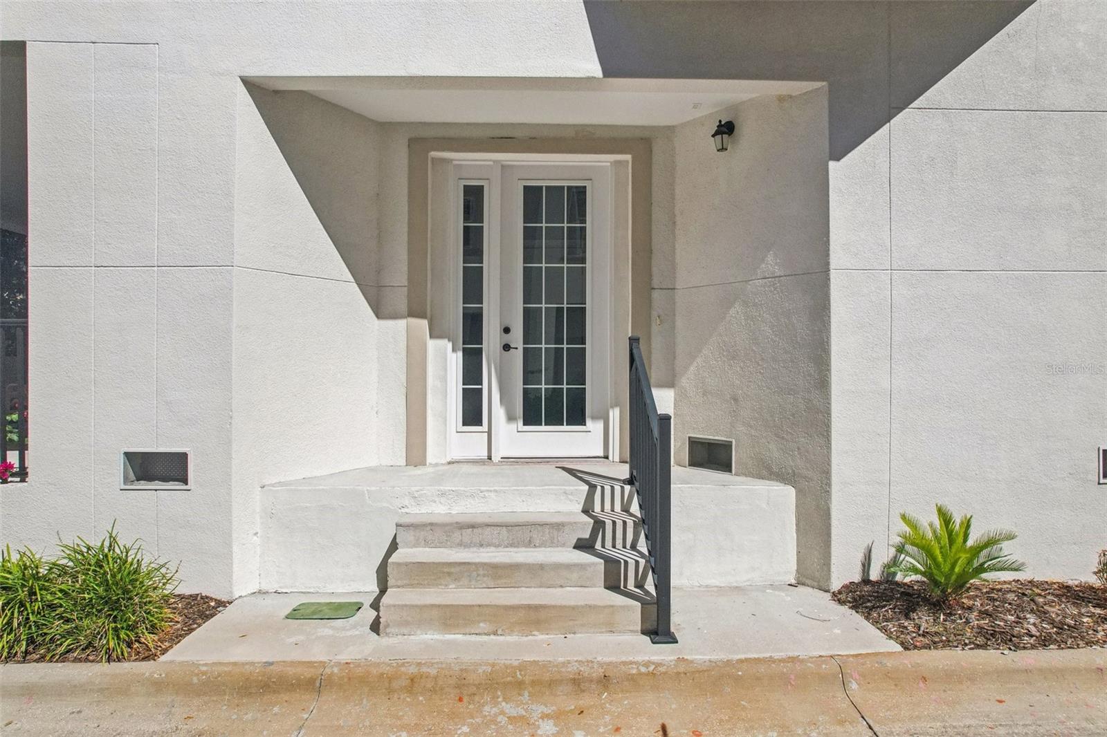 Image 2 of 48 For 1340 Bayshore Boulevard 304