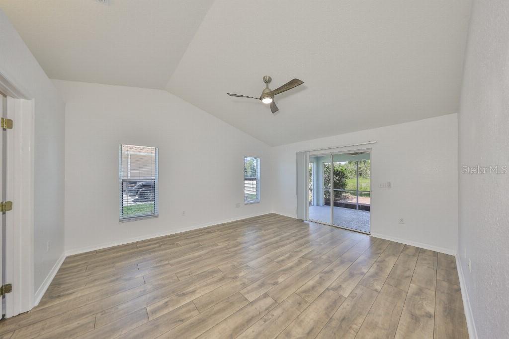 Image 12 of 44 For 1827 Kinsman Way