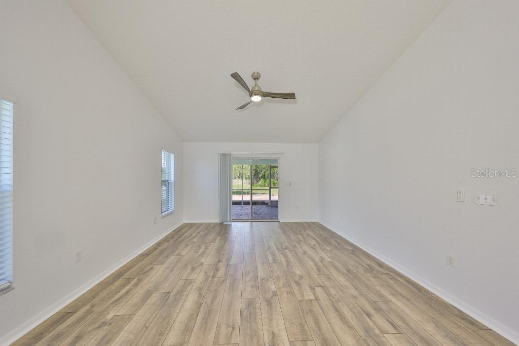 Image 13 of 44 For 1827 Kinsman Way