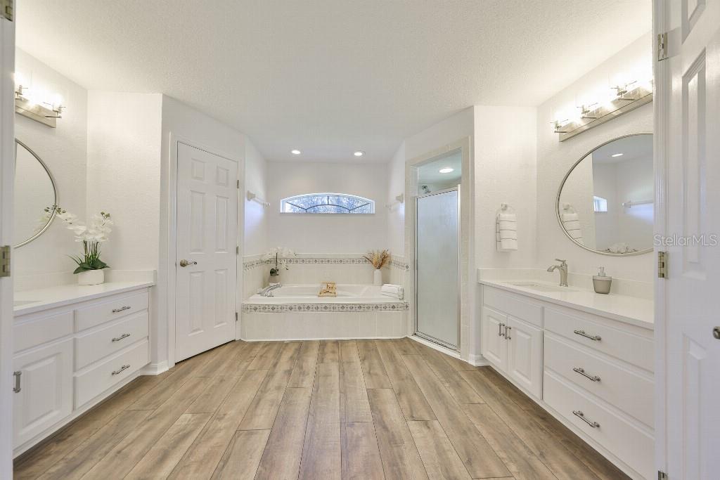 Image 14 of 44 For 1827 Kinsman Way