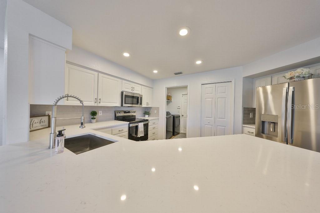 Image 21 of 44 For 1827 Kinsman Way