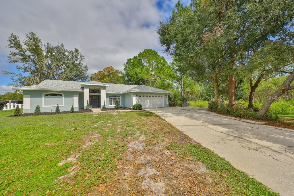 Image 3 of 44 For 1827 Kinsman Way