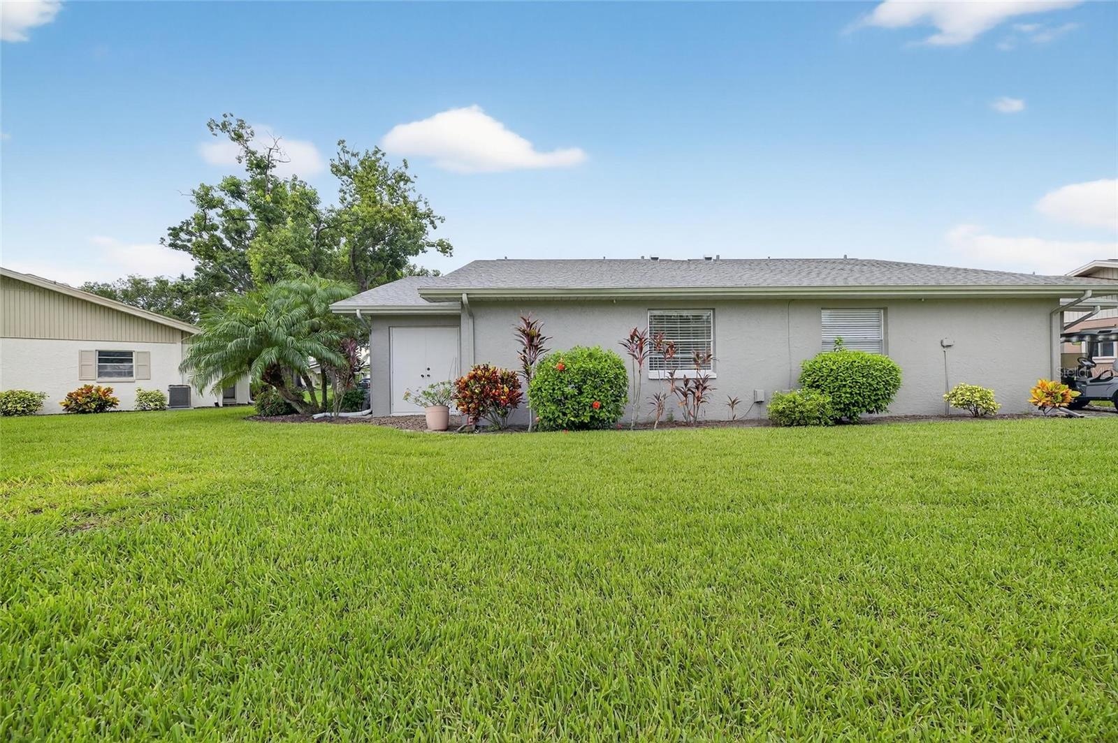 Image 33 of 35 For 408 Gloucester Boulevard 33