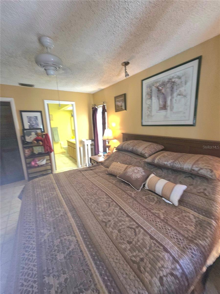 Image 19 of 44 For 11492 93rd Street