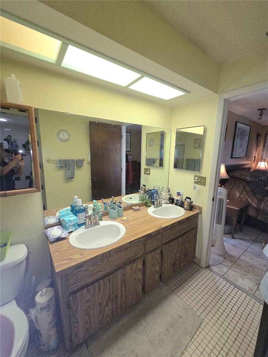 Image 21 of 44 For 11492 93rd Street