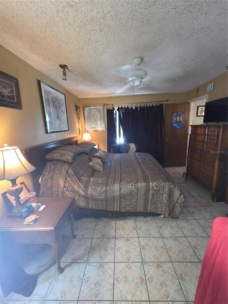 Image 22 of 44 For 11492 93rd Street