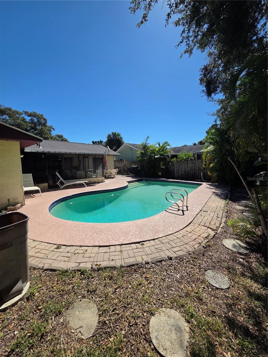 Image 3 of 44 For 11492 93rd Street