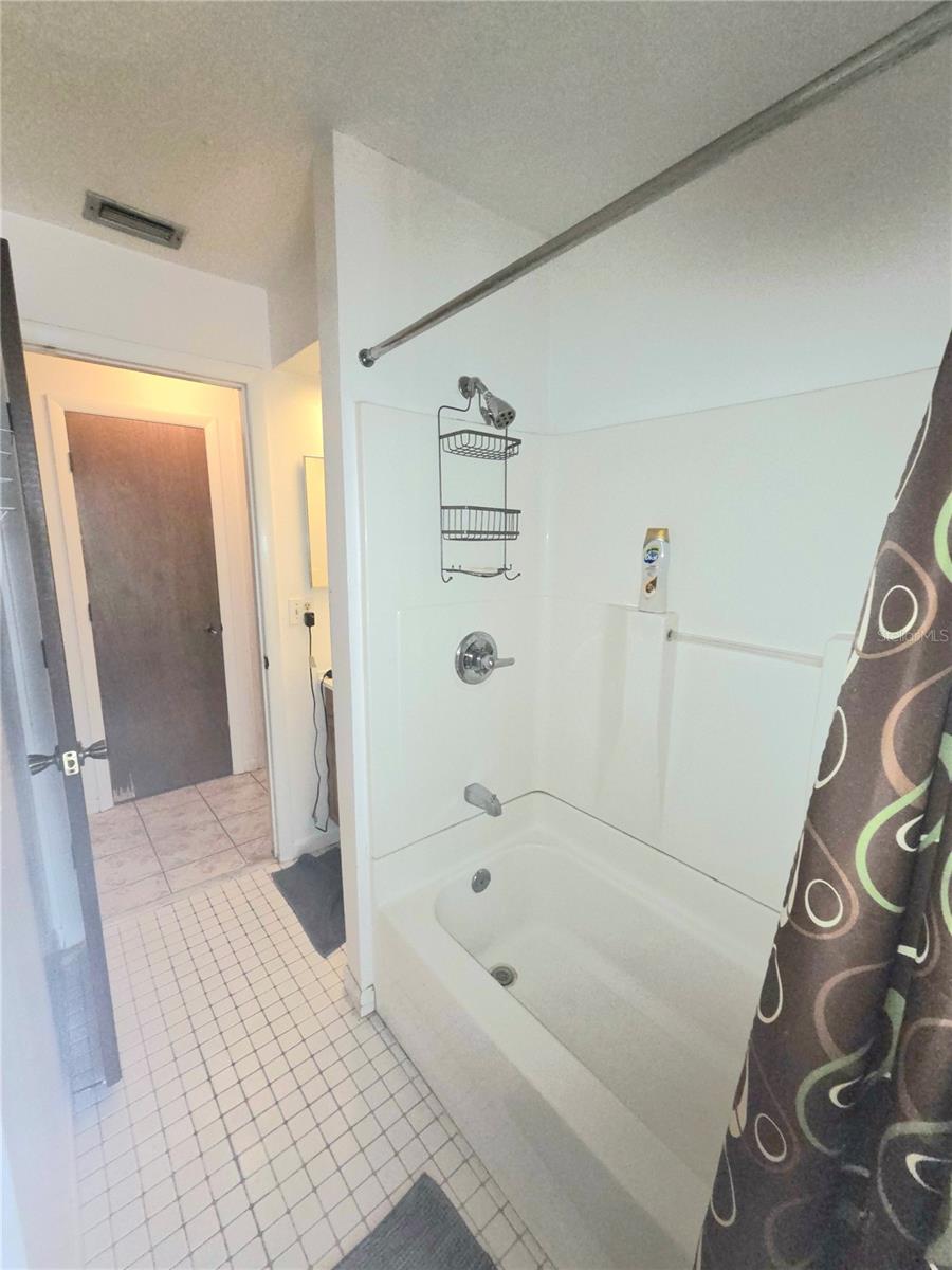 Image 36 of 44 For 11492 93rd Street