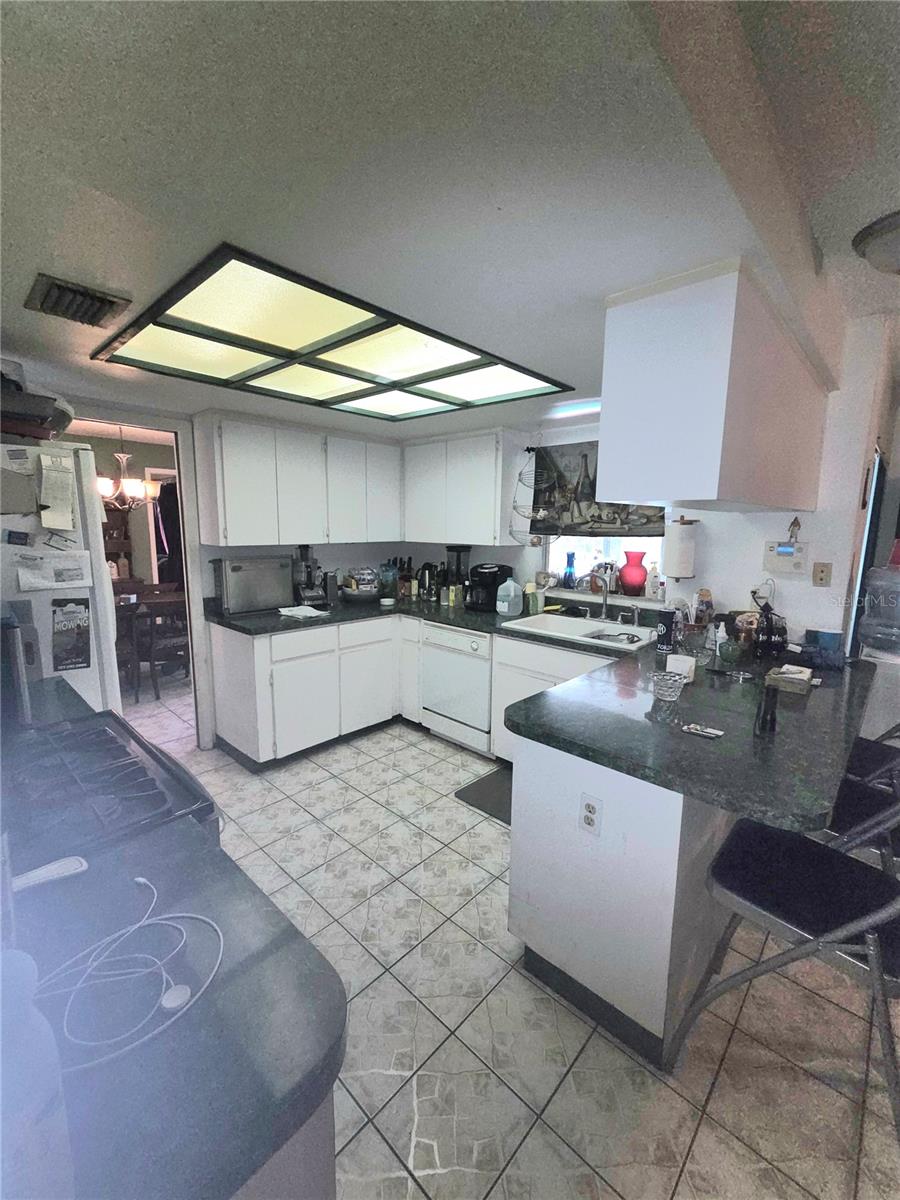 Image 6 of 44 For 11492 93rd Street