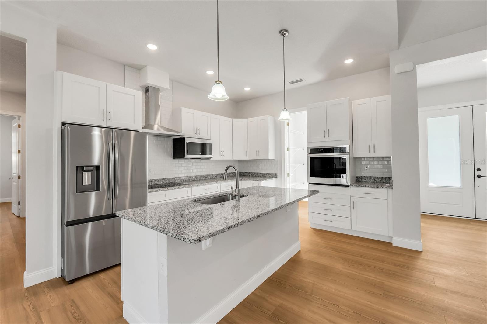 Image 4 of 55 For 39831 Greenbrier Street
