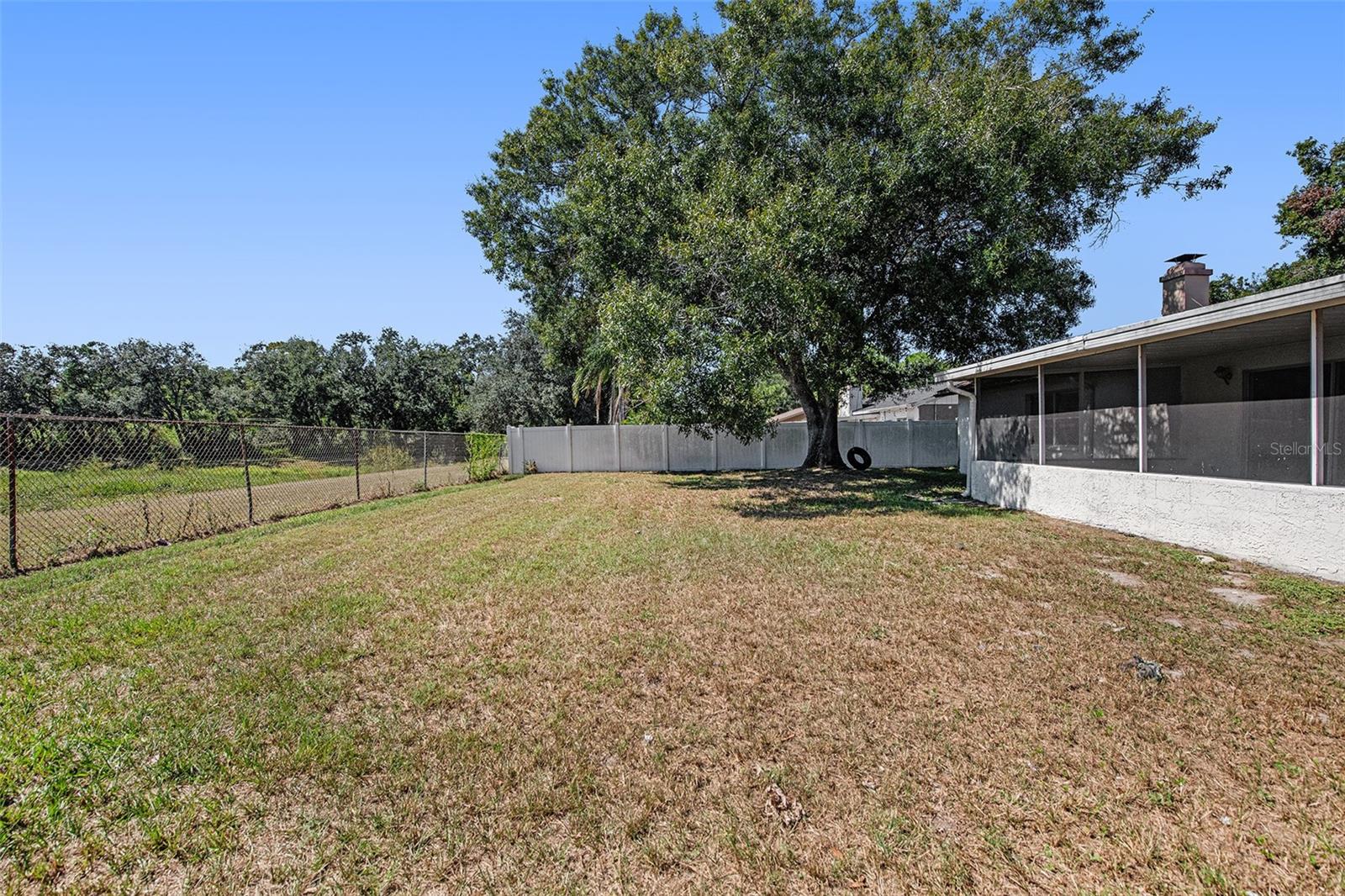 Image 29 of 36 For 5614 Tern Court
