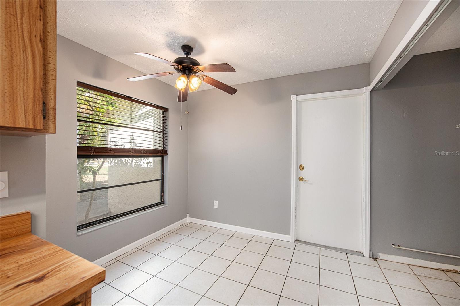 Image 9 of 36 For 5614 Tern Court