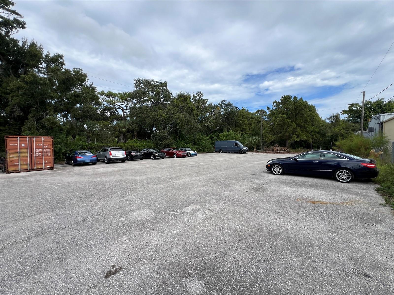 Image 7 of 28 For 2850 Roosevelt Boulevard