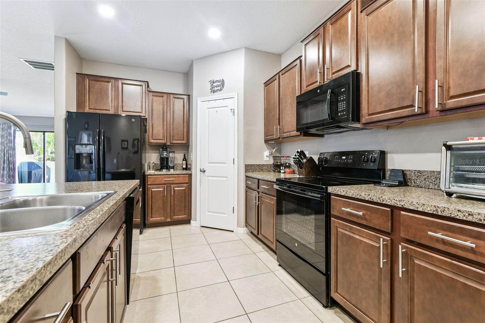 Image 12 of 46 For 10112 Rosemary Leaf Lane