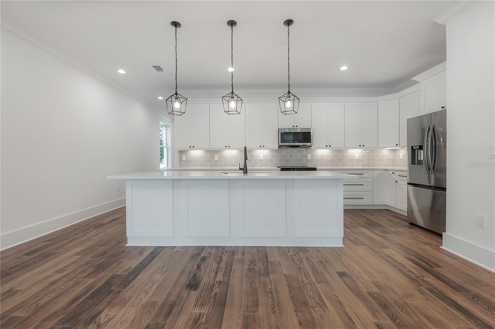 Image 10 of 47 For 810 Frierson Avenue