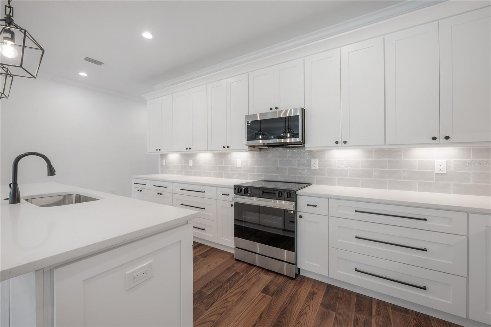 Image 12 of 47 For 810 Frierson Avenue