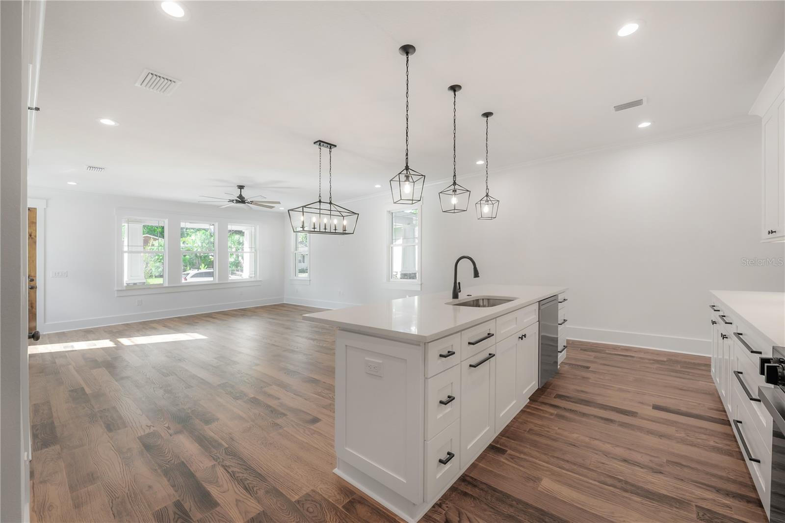 Image 16 of 47 For 810 Frierson Avenue