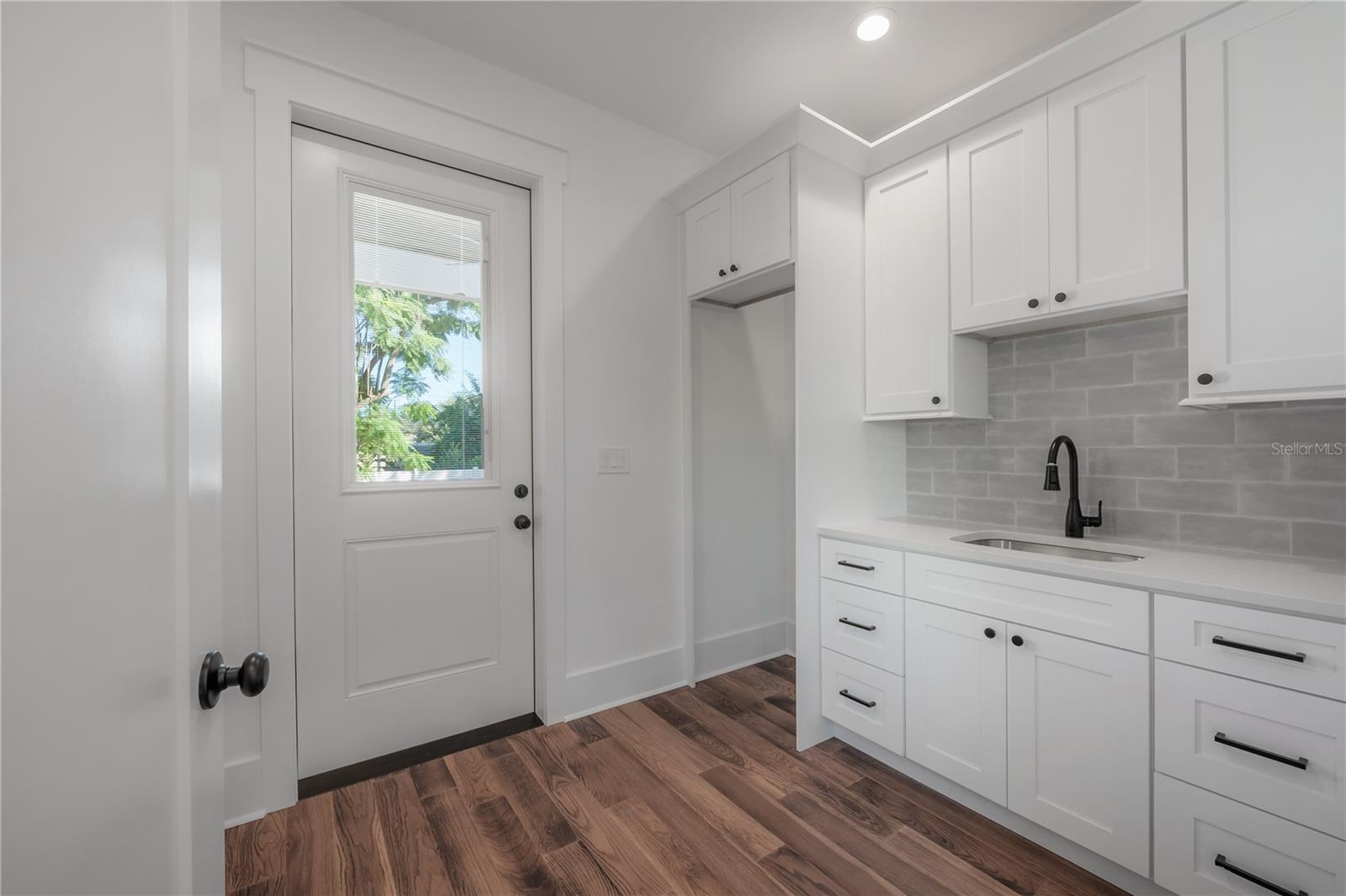Image 18 of 47 For 810 Frierson Avenue