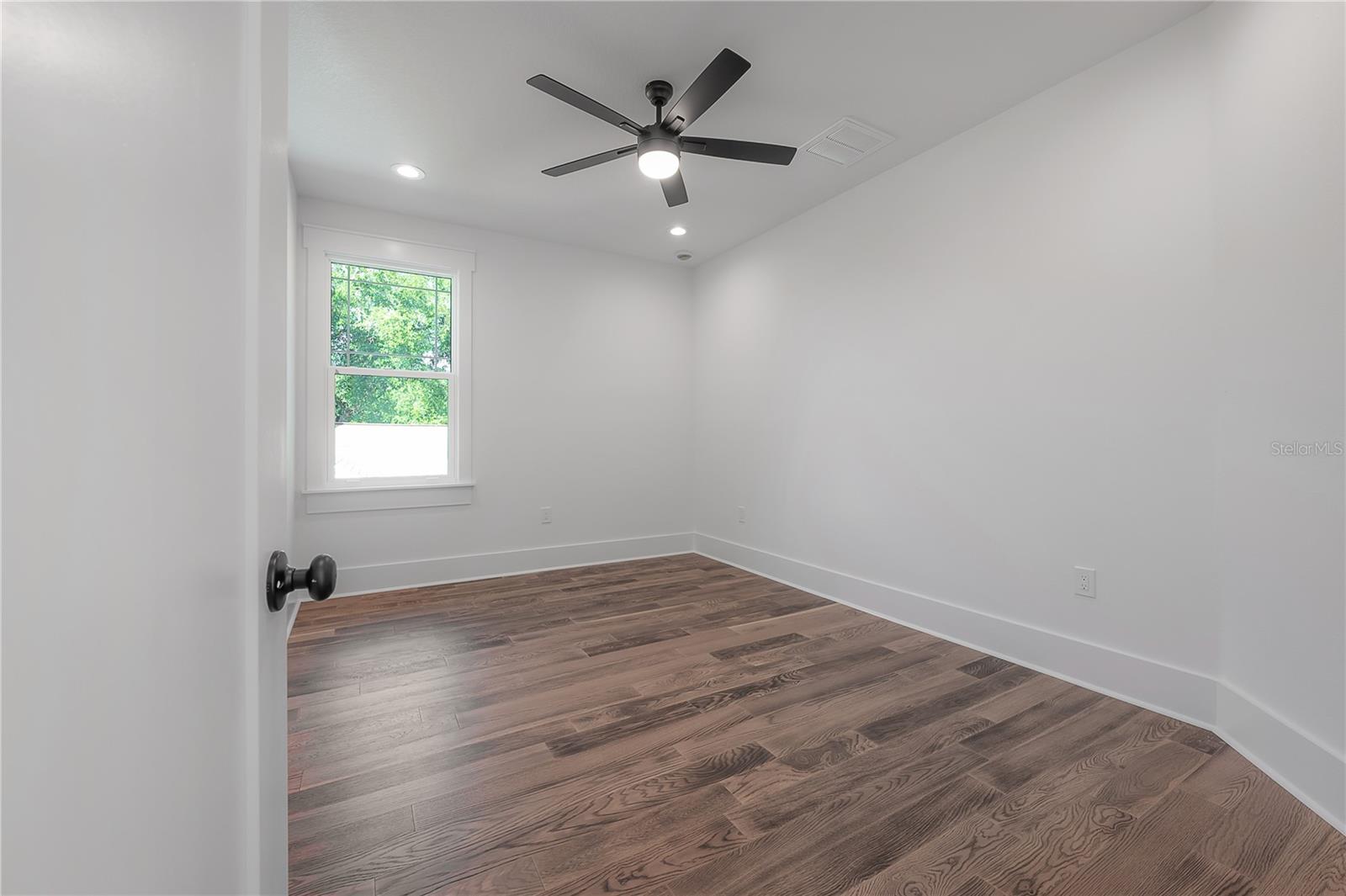 Image 30 of 47 For 810 Frierson Avenue