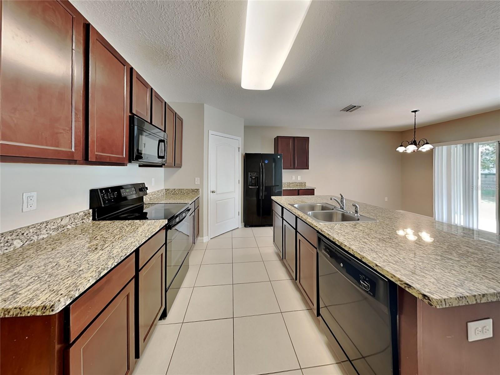 Image 4 of 17 For 4368 Edenrock Place